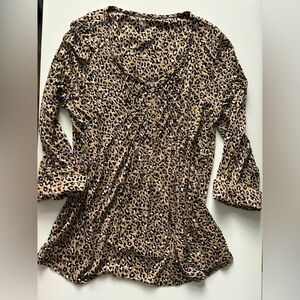 Animal print tunic swing hem